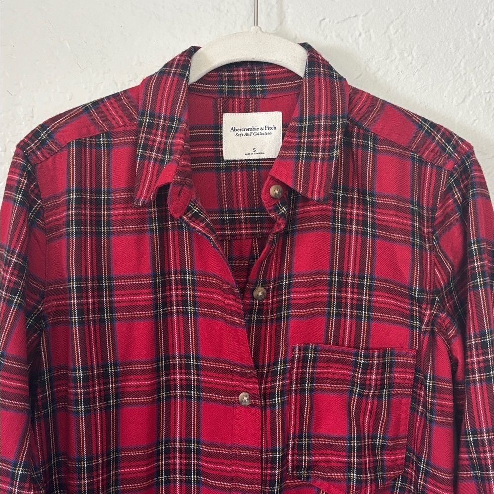 Abercrombie & Fitch Soft A&F Holiday Red Flannel Plaid women’s Shirt S - Picture 2 of 8